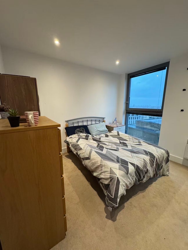 River view flat in a quiet and convenient location Main Photo