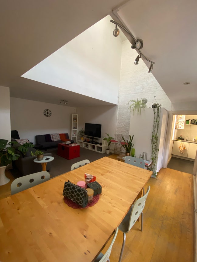 Cosy bedroom in Holloway Road  Main Photo