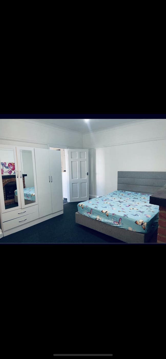Room to rent in Romford Main Photo