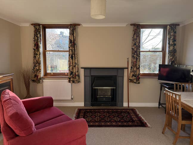 Independent lodgings, with own lounge Main Photo