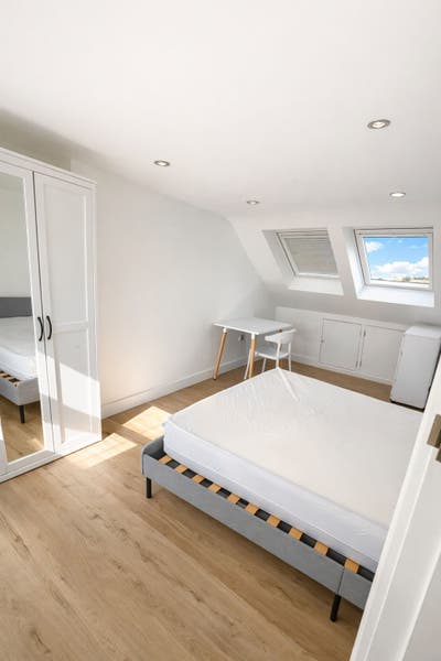 Brand New Ensuite+Doubles|Excellent for White City Main Photo