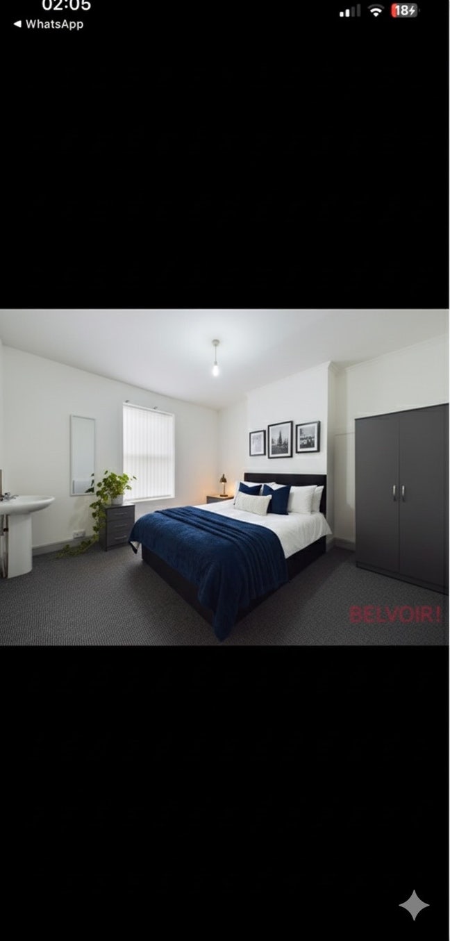 Double rooms/fast WiFi/Local/Clean/Furnished Main Photo