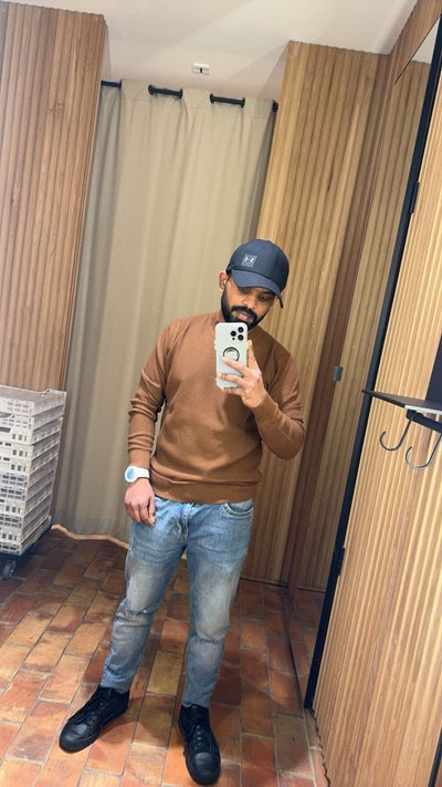 26 year old Male seeks a double room Main Photo