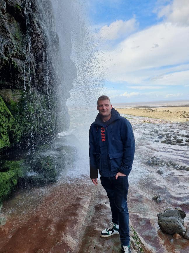 Looking For Room To Rent  Main Photo