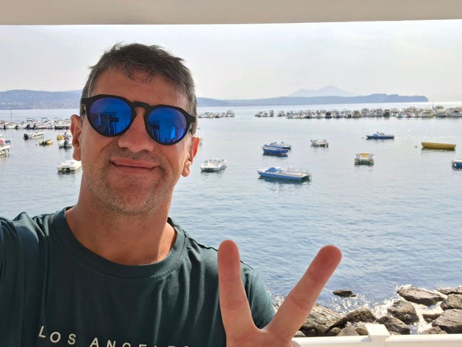 Looking for a genuine Londoner to buddy up  Main Photo