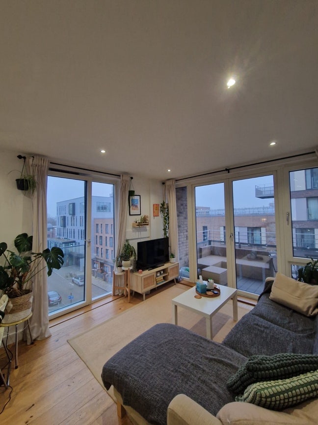 Haggerston 2 bed flat - North Mill Apartments Main Photo