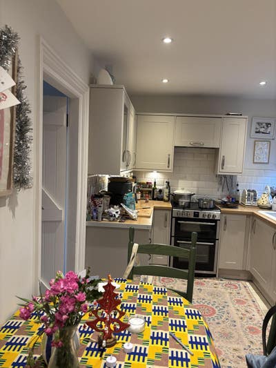 Single room in quiet village  Main Photo