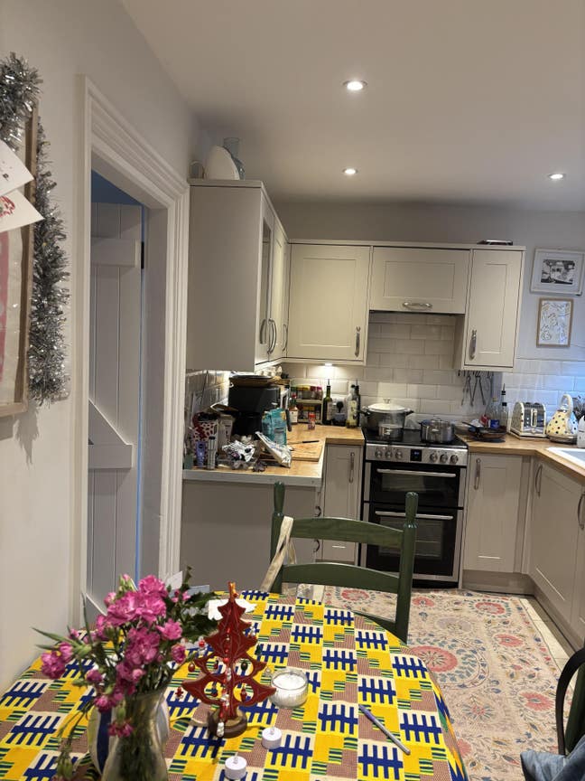 Single room in quiet village  Main Photo