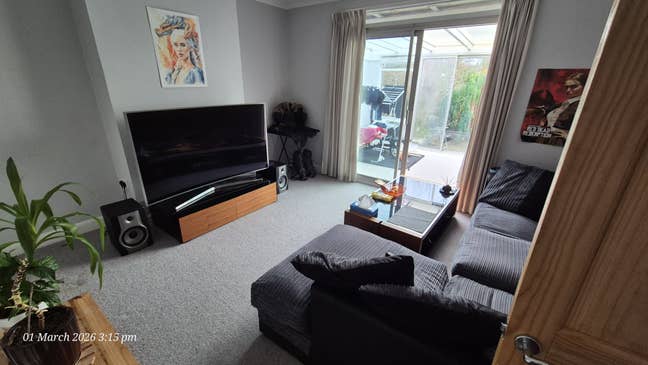 Spacious Double Bedroom with Private Bathroom  Main Photo