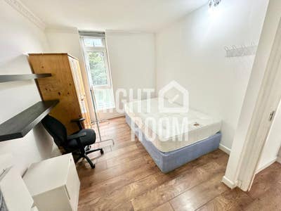 5 Rooms Available on Iconic Abbey Road NW8 Main Photo