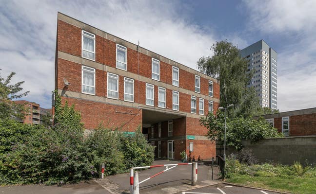 5 Rooms Available on Iconic Abbey Road NW8 Main Photo