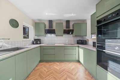 A House That Doesn't Come Around Often In Allerton Main Photo