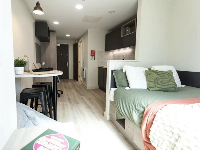 Urgent - Tenancy Take Ove Main Photo