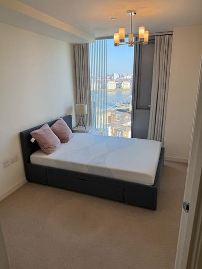 2 bed 2 bathroom Flat in Greenwich Main Photo
