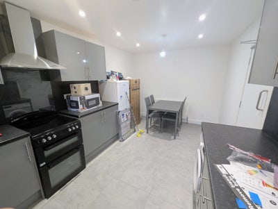 &pound;15pw - 3 bedroom HMO - Nechells - UC required Main Photo