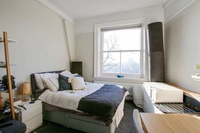 🛶 Lovely Double Room on the River | W4 Gem 🛶  Main Photo