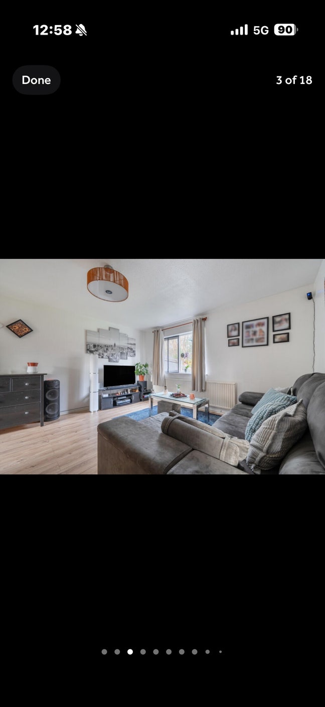 Beautiful 3 bed house next to park Main Photo