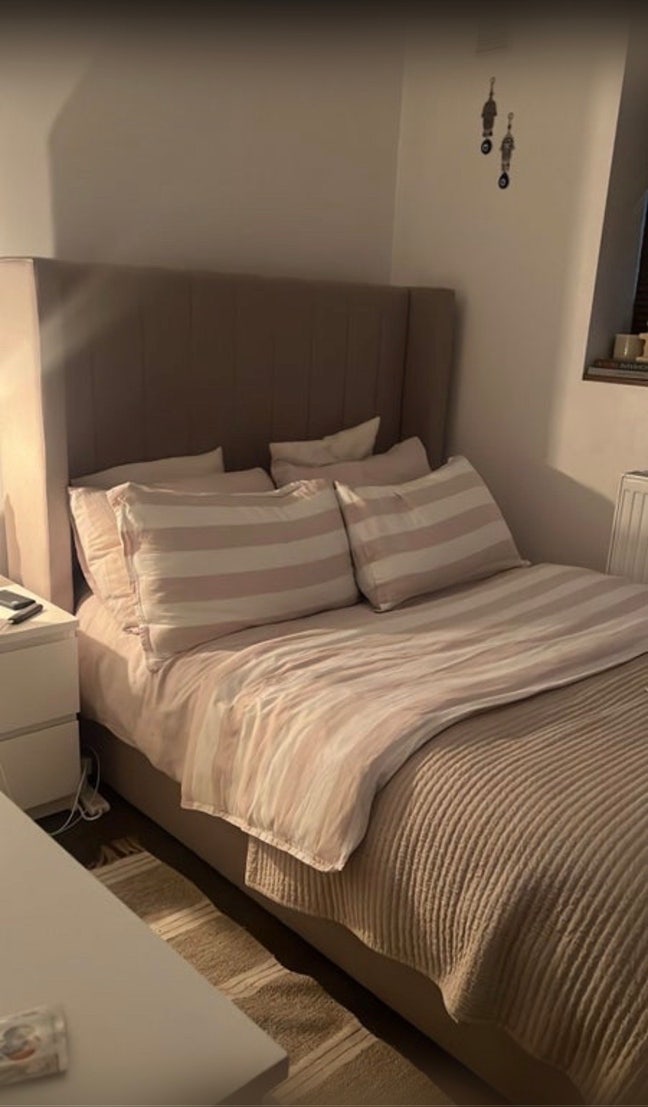 2 double bedrooms available in a well located flat Main Photo