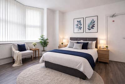 Large modern  rooms close to Newark Centre Main Photo