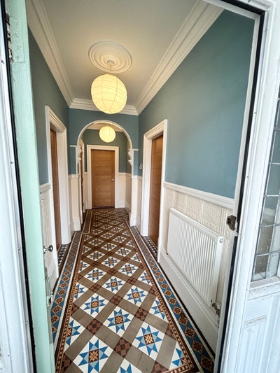 2 Bed Ground Floor Flat with Allocated Parking Main Photo