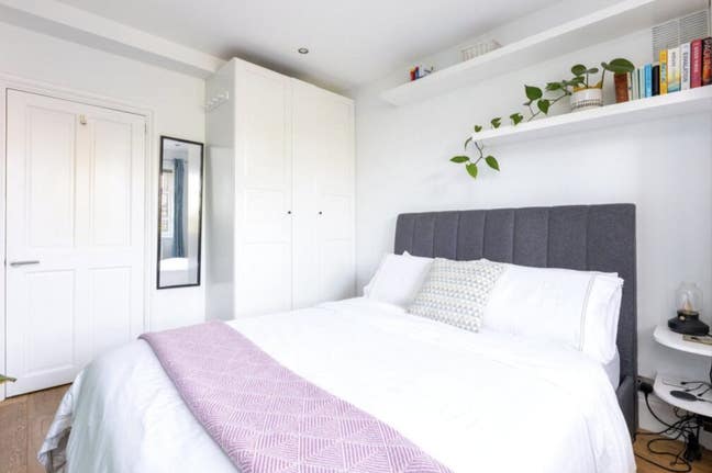 Spare double bedroom in Putney - 4 month lease Main Photo