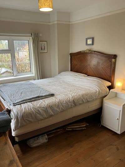 Rooms available in peaceful household Main Photo