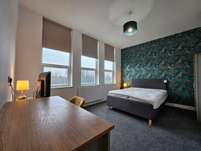 *Zero Deposit Scheme Available** – Luxury Ensuite  Main Photo