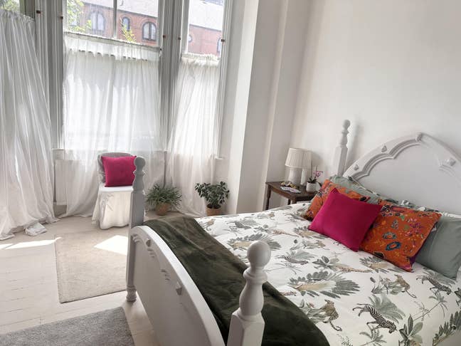 Best Neighbourhood,All Bills Incl, Bakerloo  Main Photo