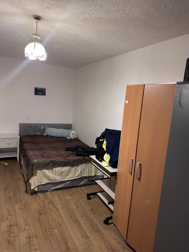 Room rent  Main Photo