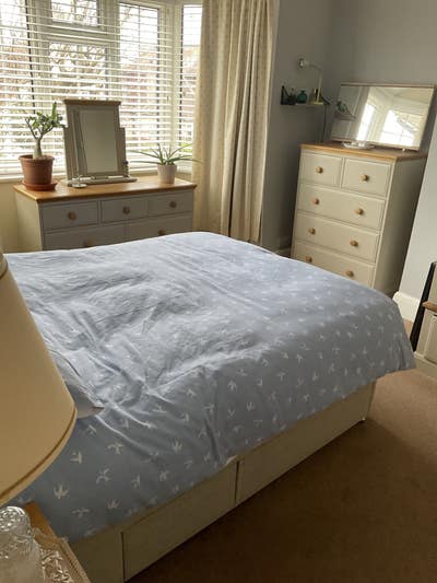 Double room in clean home near the sea Main Photo