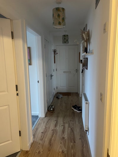 Bright double room available to rent! Main Photo