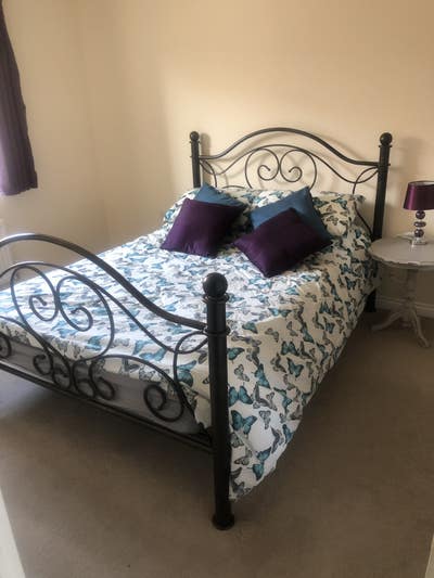 Double Room available in shared property  Main Photo