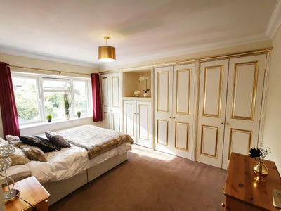 A very large nice double room at good location  Main Photo