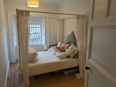 Room to let - West End (all bills included)  Main Photo