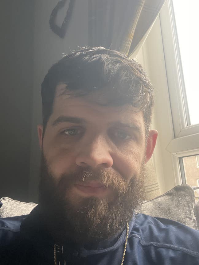 32 year old Male seeks a single or double room Main Photo