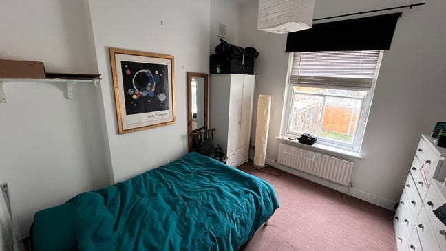 April Sublet Double room in large flat with garden Main Photo