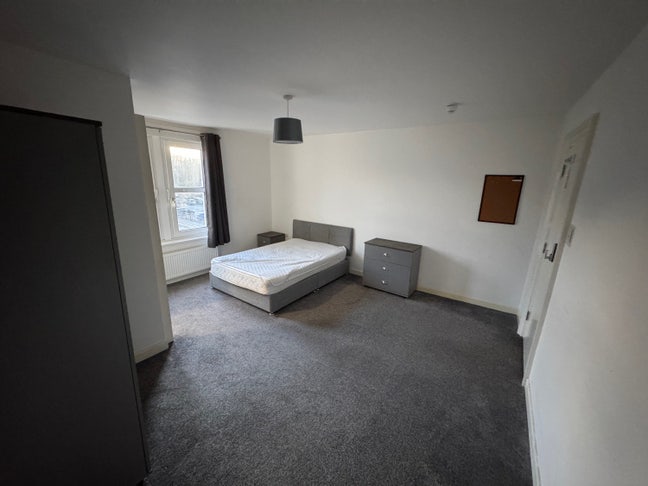 Double en-suite room in central Dover Main Photo