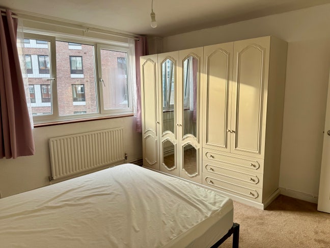 XL room 🌻 All bills include | Hoxton Main Photo