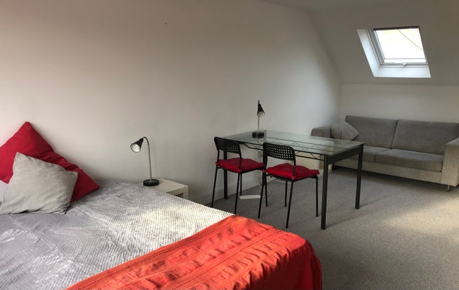 Self contained studio flat Main Photo