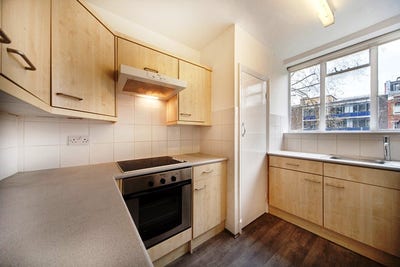 Large Three Bedroom Flat Close To UCL Main Photo