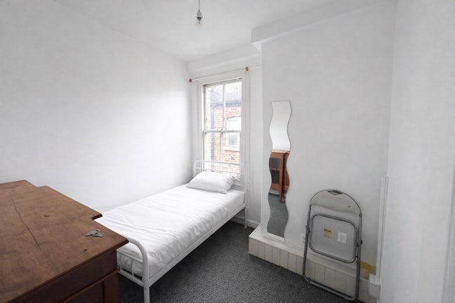 ***Bright Single Room to Rent, N22*** Main Photo