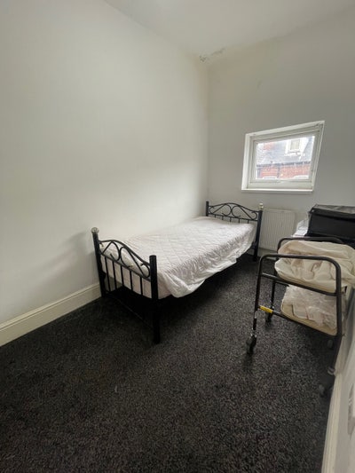 Room in LS9 - Last Chance Main Photo