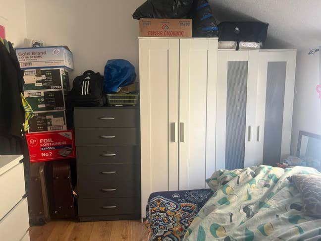 1 bed flat avail by stratford shopping center  Main Photo