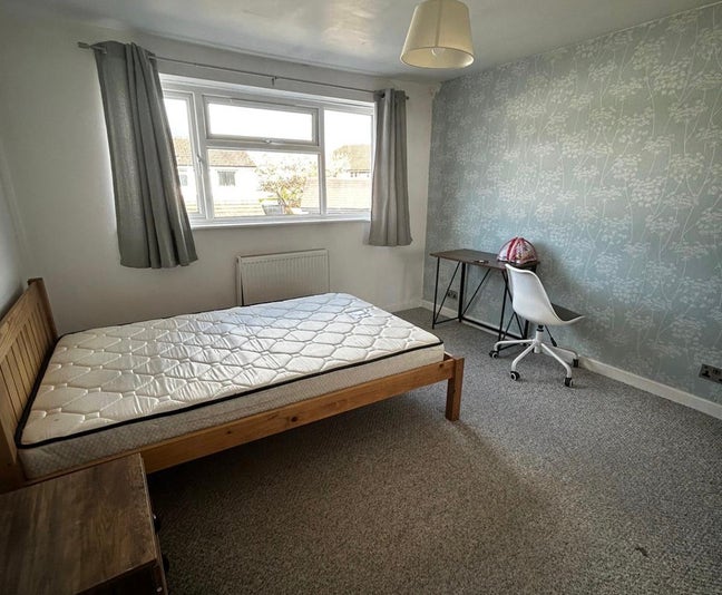 4 Double  bedrooms  for  rent  . Main Photo