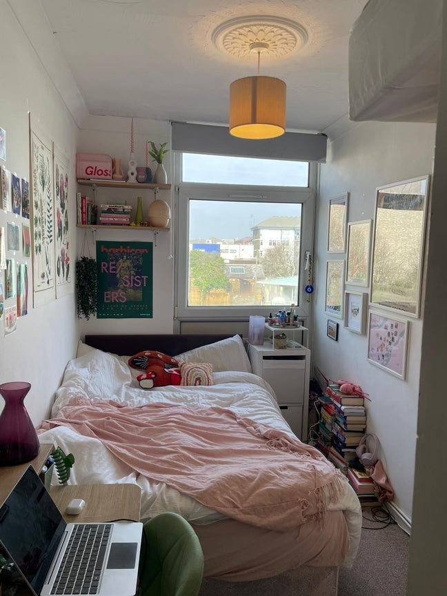 Double bedroom to rent in Bethnal Green  Main Photo