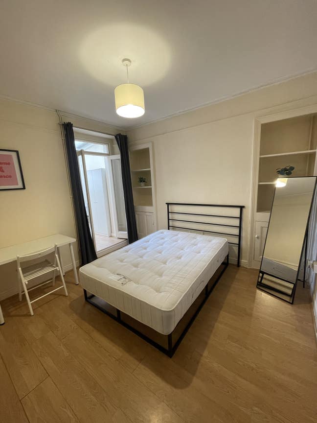 3,4 or 5 Bedroom Property Brynmill &pound;360pp pcm Main Photo