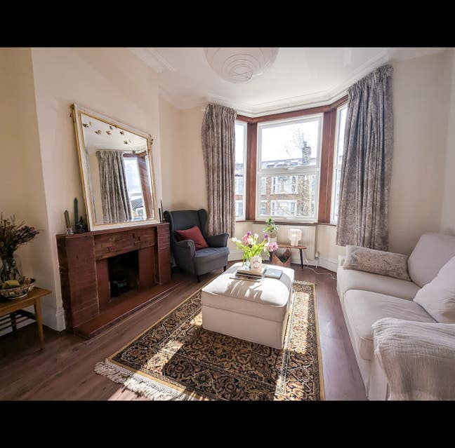 Double in Finchley Period House Main Photo