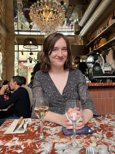 Looking for a room or a buddy up in Clifton Main Photo