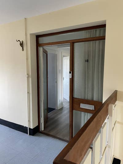 One bed top floor flat  Main Photo