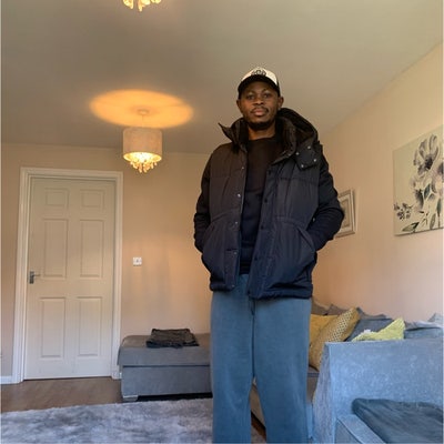 35 year old Male seeks a single or double room Main Photo